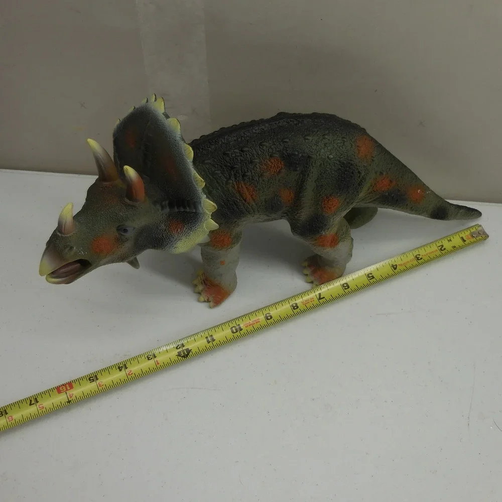Toys R Us Triceratops Dinosaur Action Figure Large 17 Inch‎ Green Orange Grey